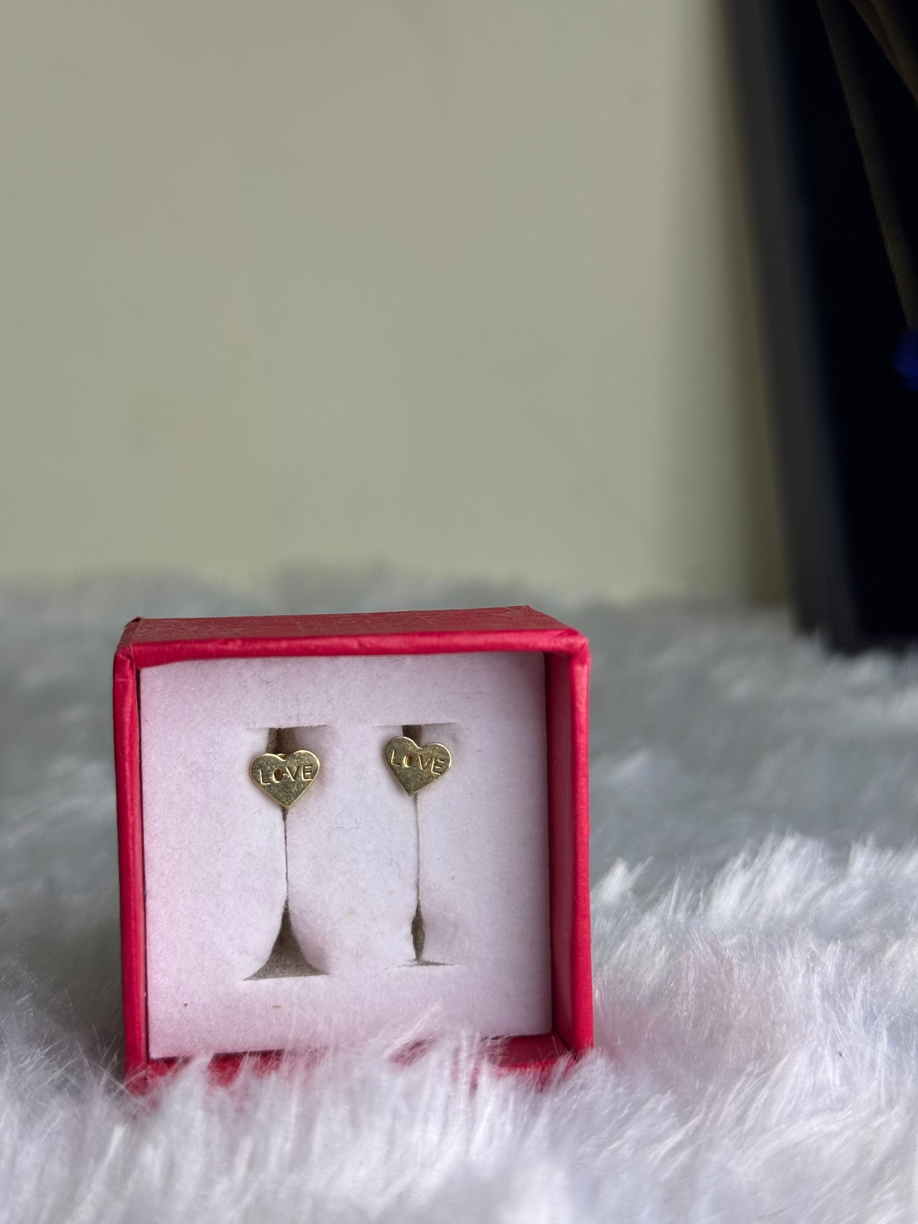 gold-plated second stud