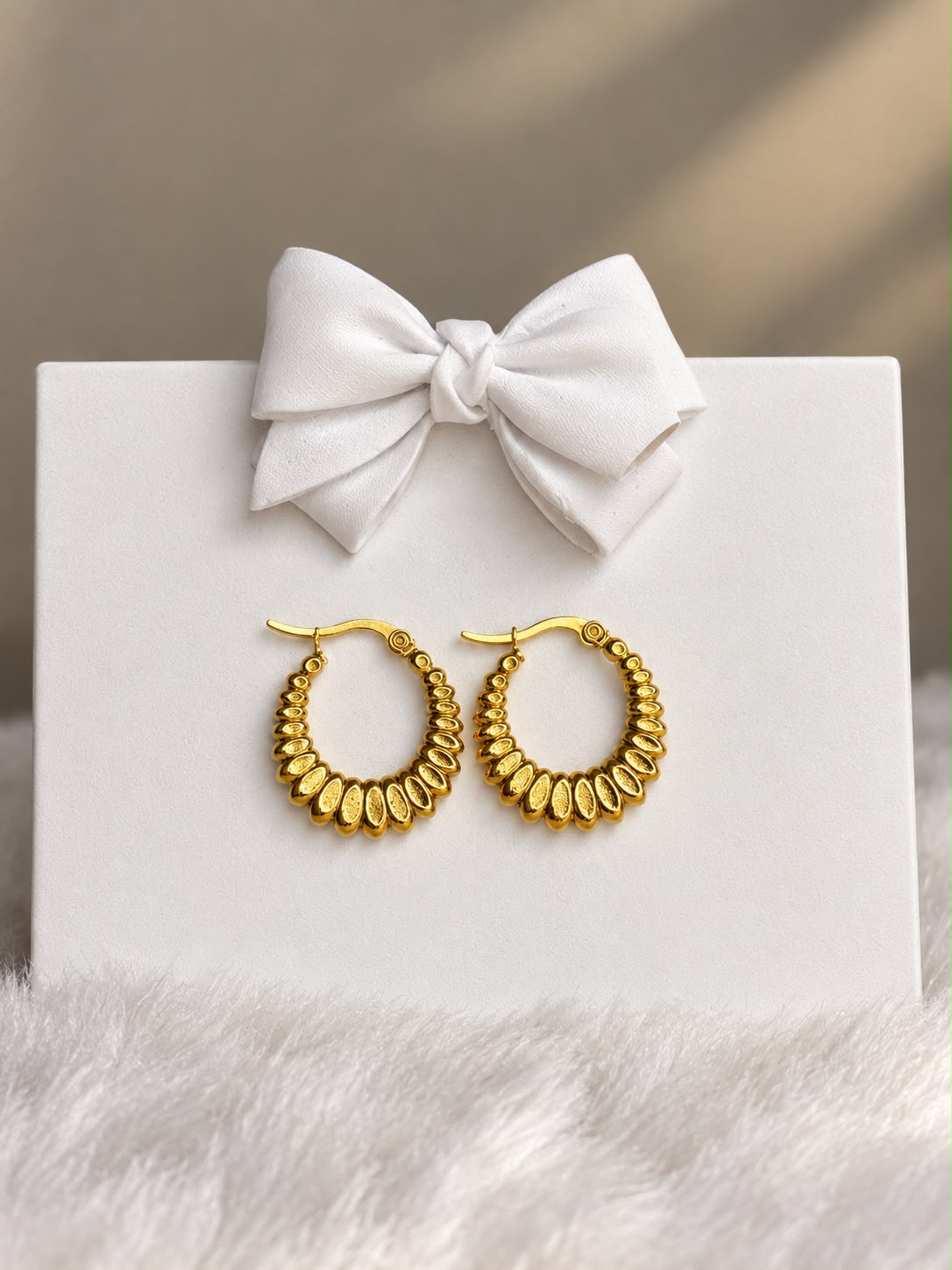 hoops earring