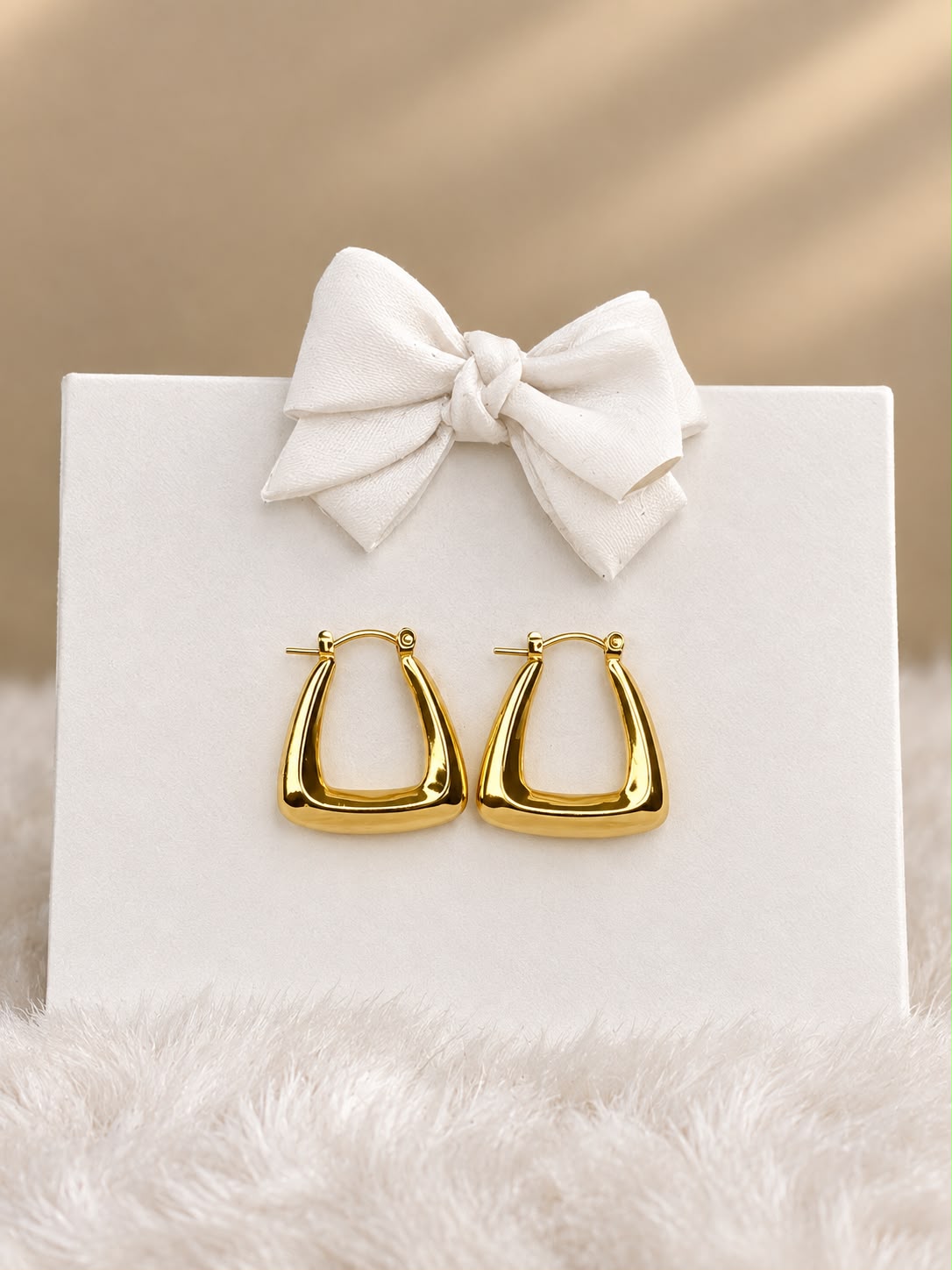 hoops earring